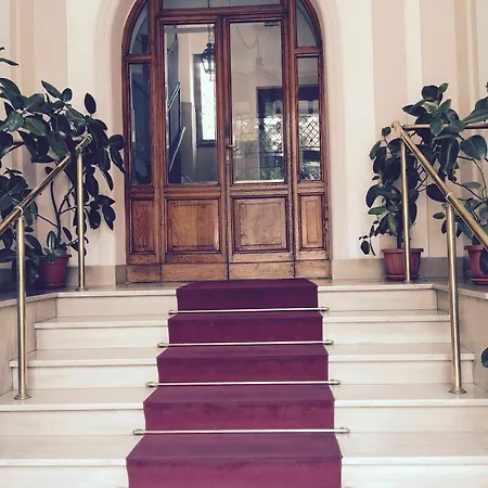Hotel Alessandro Iii 2*